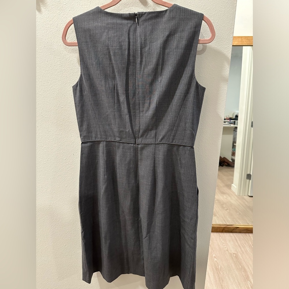 Banana Republic gray suit dress never worn size 10
